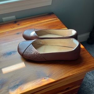 Xero Shoes Phoenix Leather Flat